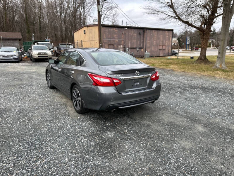 2016 Nissan Altima 2.5 SR