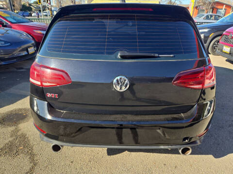 2019 Volkswagen Golf GTI S