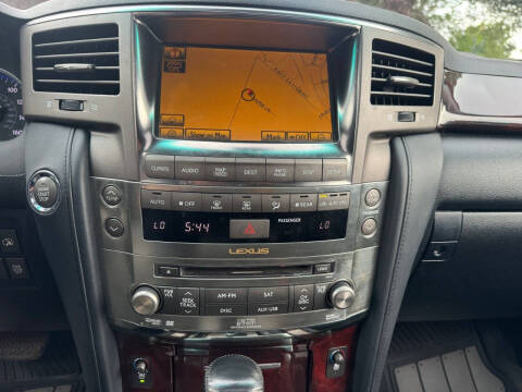 2011 Lexus LX 570