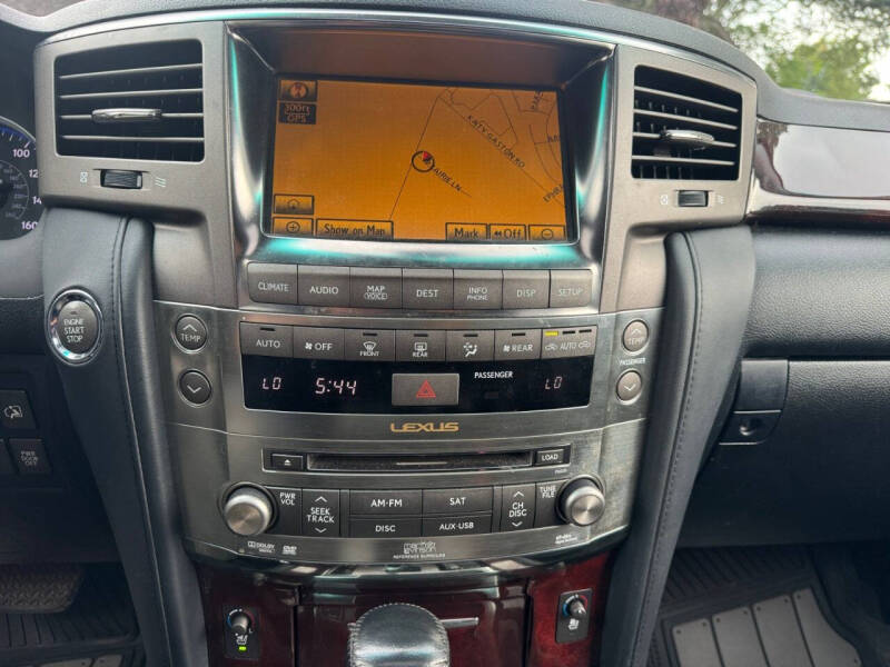 2011 Lexus LX 570