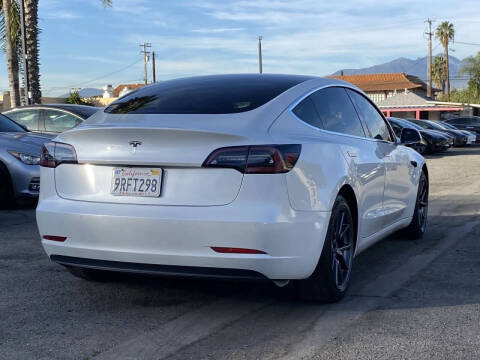 2020 Tesla Model 3 Standard Range