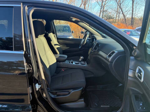 2020 Jeep Grand Cherokee Laredo E