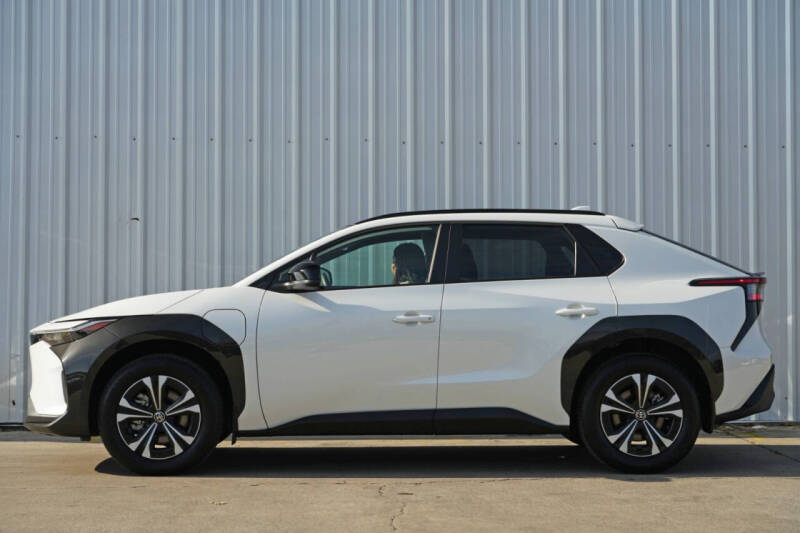 2024 Toyota bZ4X XLE