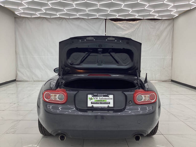 2015 Mazda MX-5 Miata Sport
