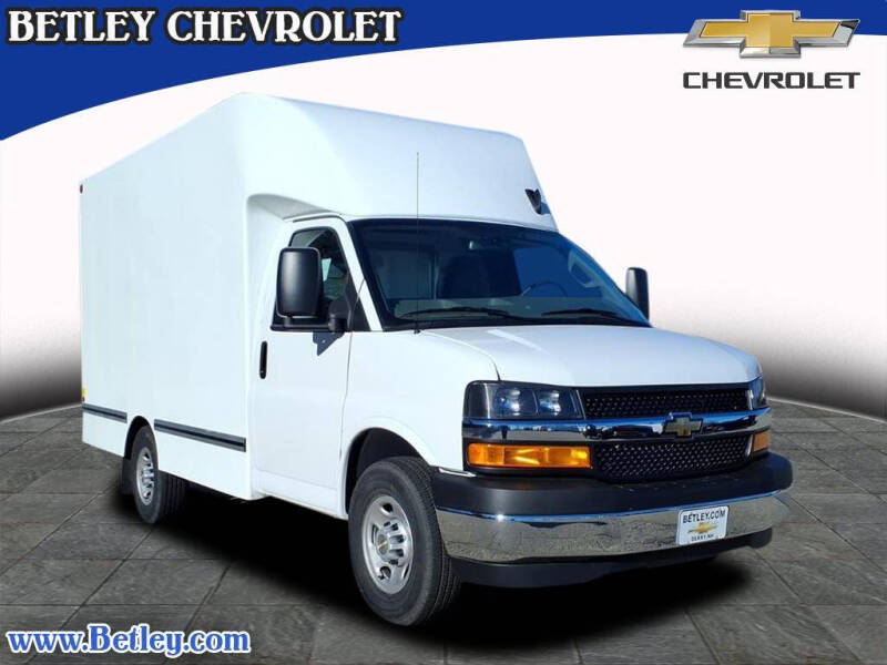 2025 Chevrolet Express 3500