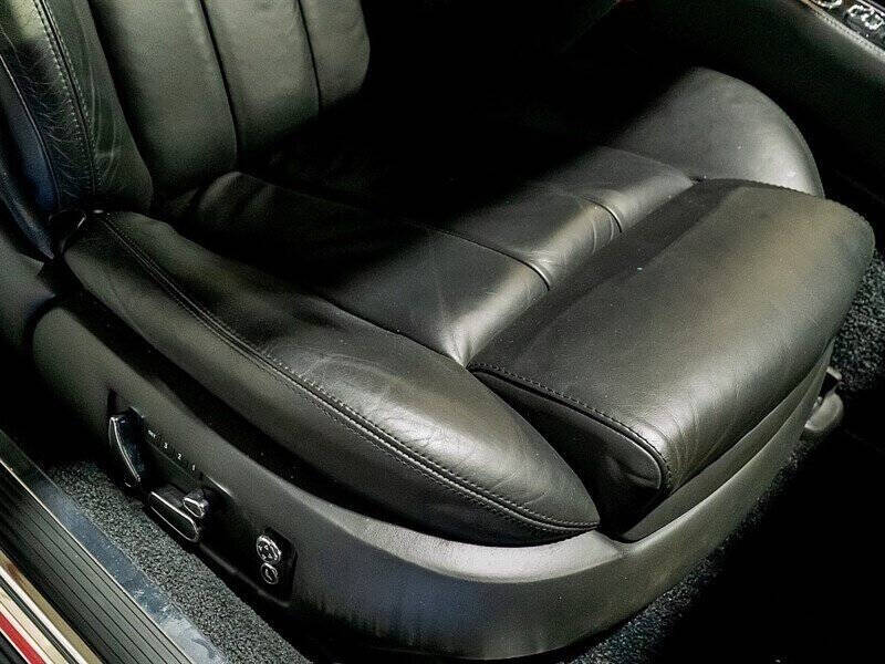 2008 Bentley Azure 47