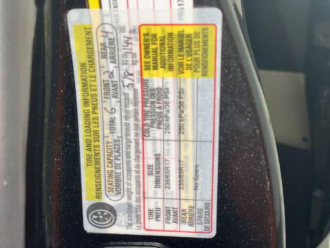 2023 Chrysler Voyager LX