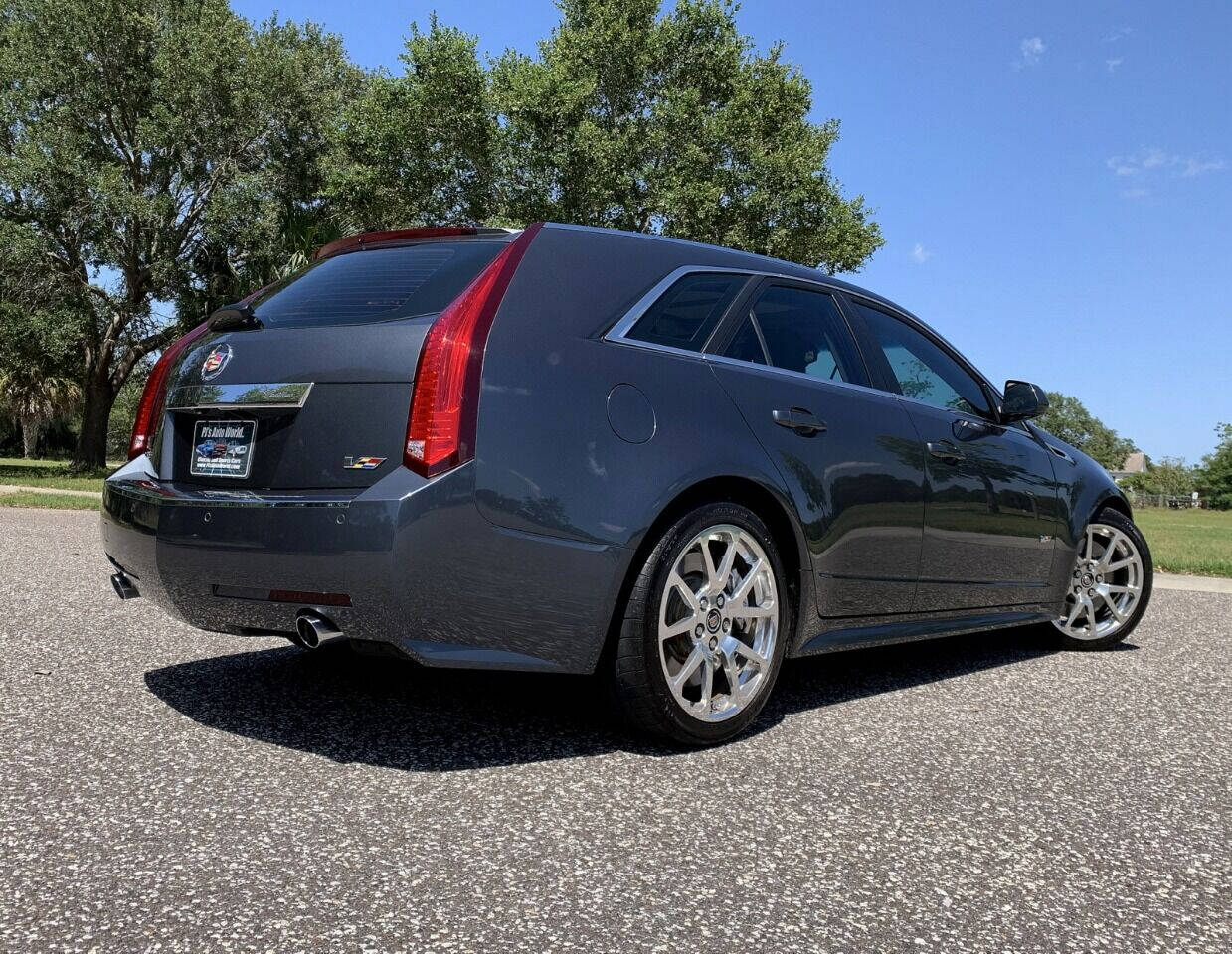 2011 Cadillac CTS-V 26