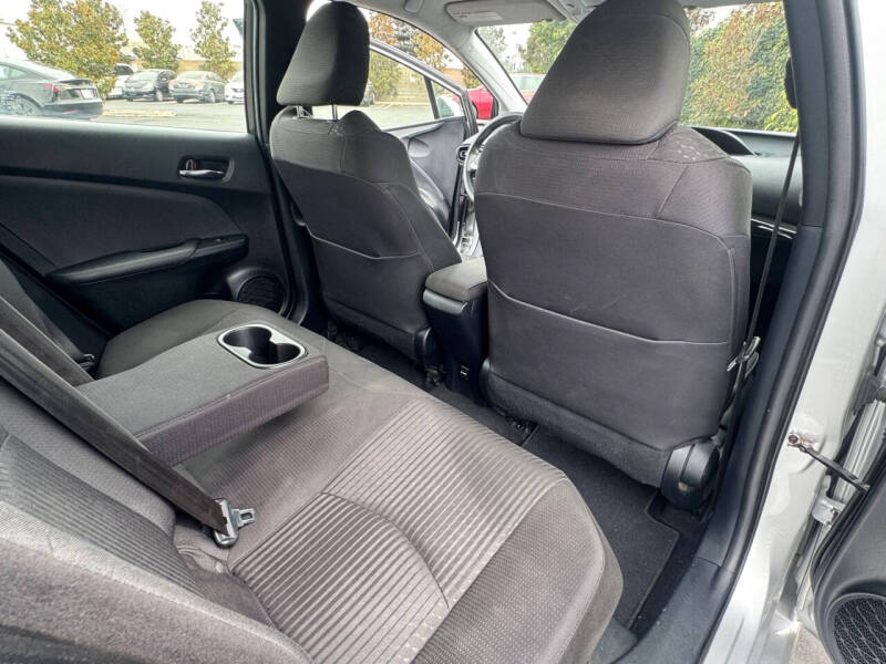 2016 Toyota Prius Two