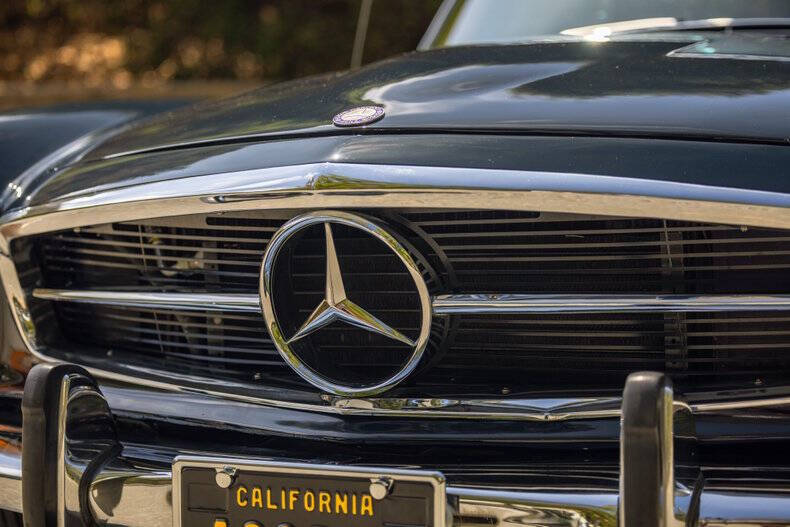1969 Mercedes-Benz 280-Class