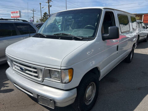 2003 Ford E-Series E-150 Base