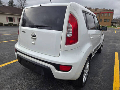 2013 Kia Soul +