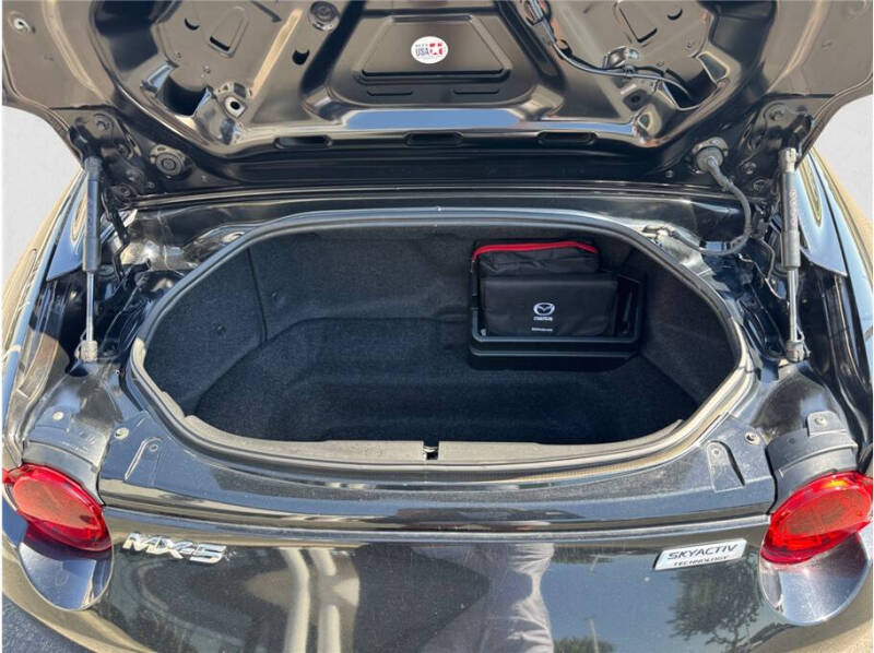 2018 Mazda MX-5 Miata RF Club