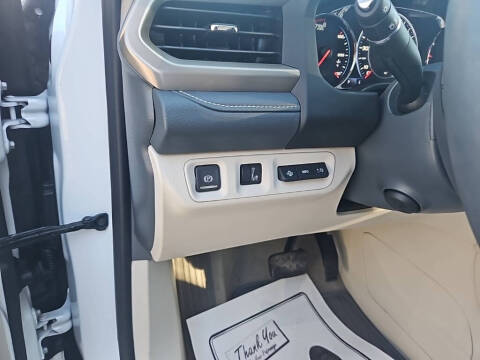 2023 GMC Acadia Denali