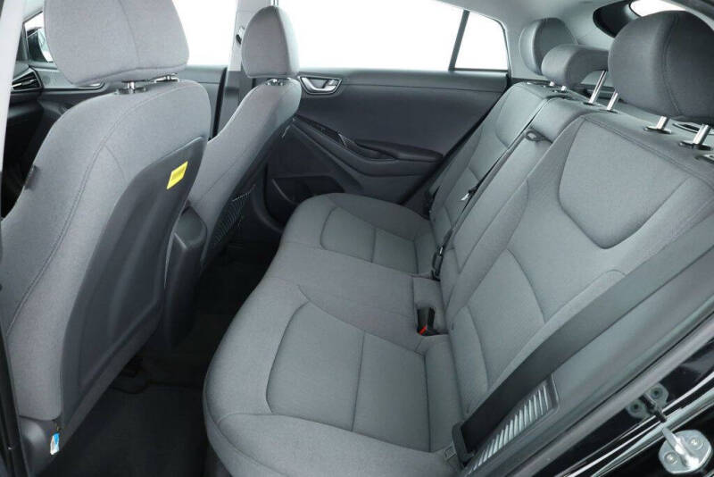 2021 Hyundai Ioniq Plug-in Hybrid SE