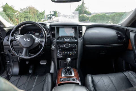 2012 Infiniti FX35