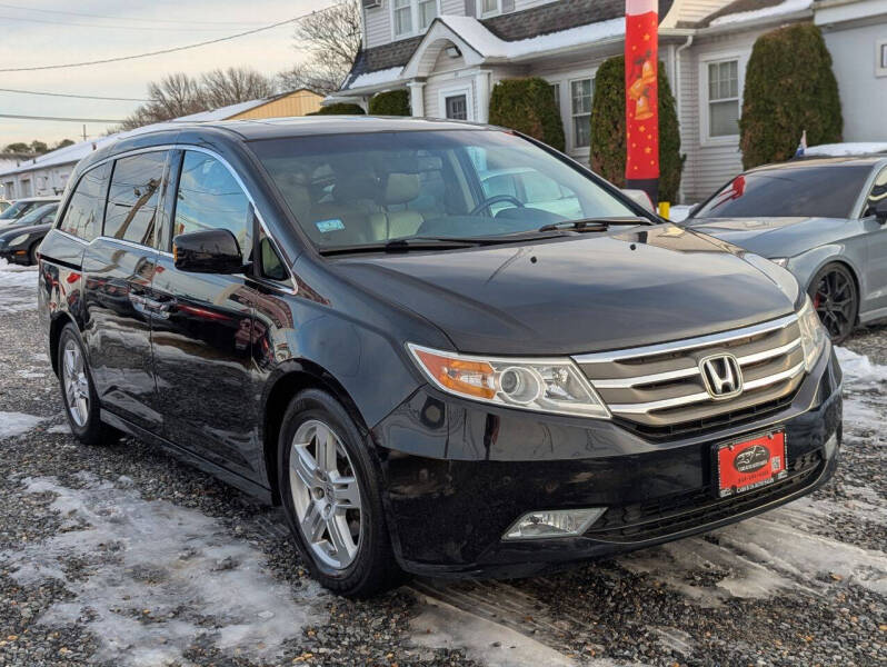2011 Honda Odyssey Touring Elite's photo
