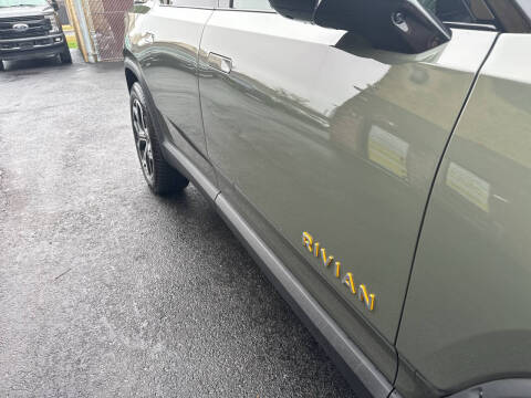 2023 Rivian R1S Launch Edition