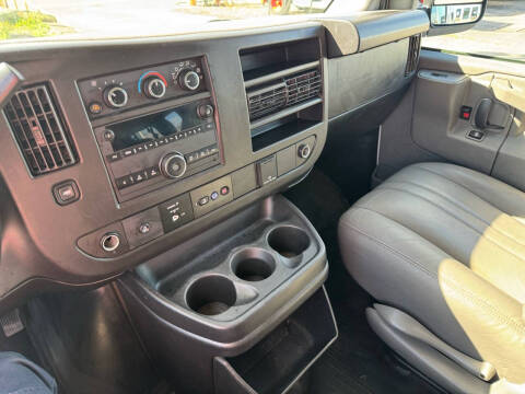 2022 Chevrolet Express LS 3500