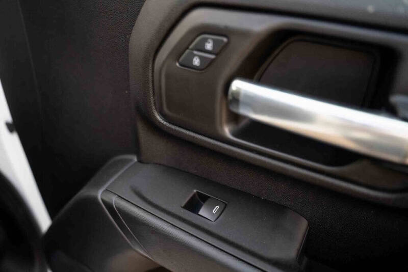 2025 GMC Sierra 2500HD Pro