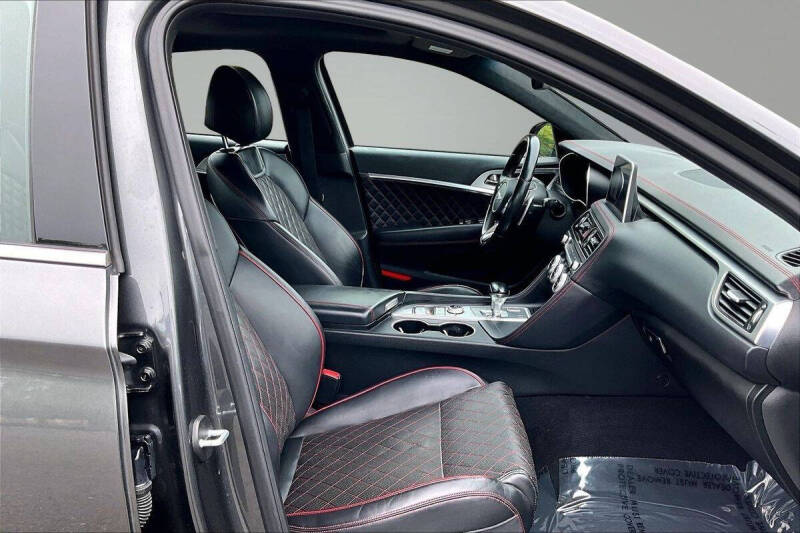 2019 Genesis G70