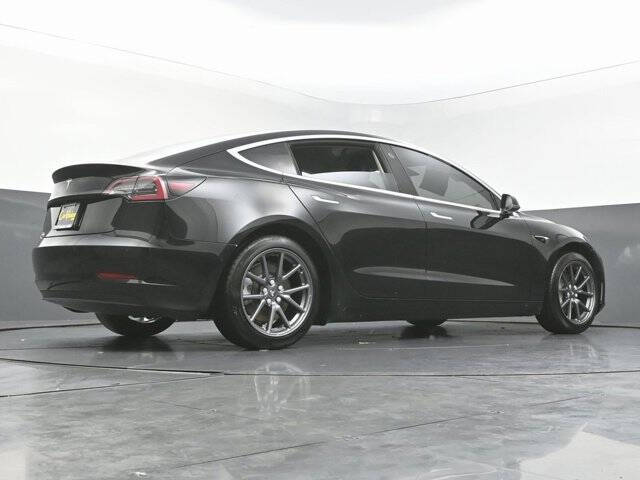 2019 Tesla Model 3 Mid Range