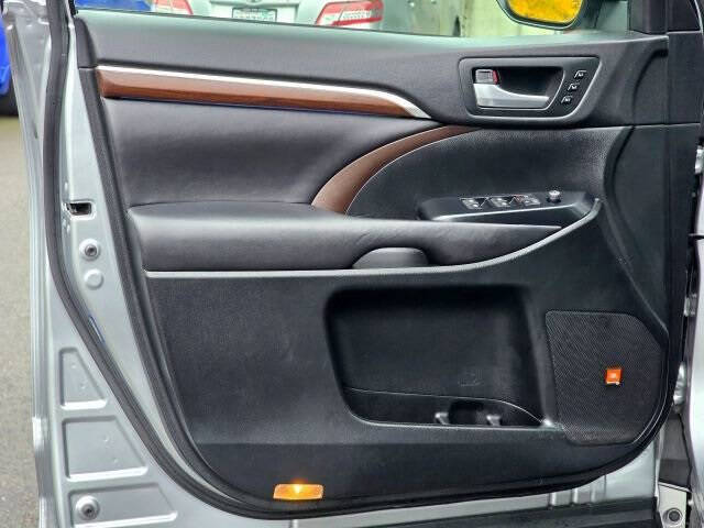 2016 Toyota Highlander Hybrid Limited Platinum