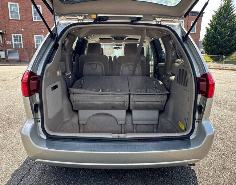 2005 Toyota Sienna