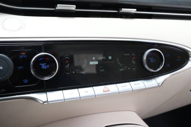 2022 Genesis GV70 2.5T Standard