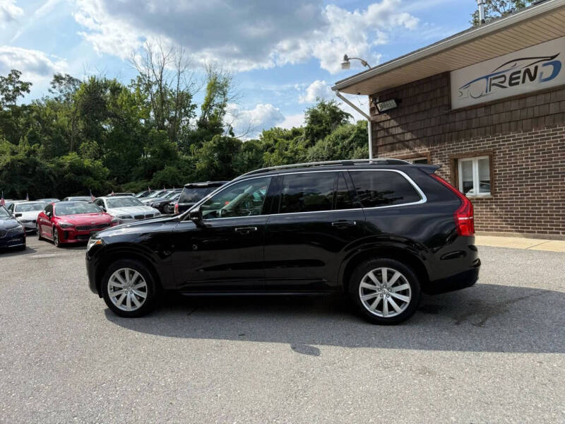 2016 Volvo XC90 T6 Momentum