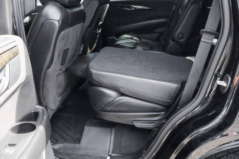 2019 Cadillac Escalade Platinum