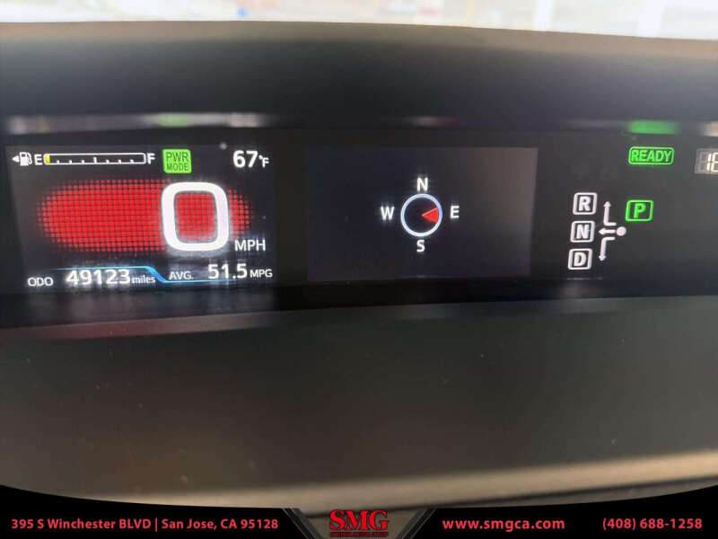2016 Toyota Prius Three