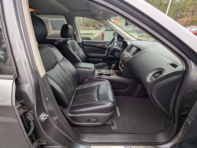 2017 Nissan Pathfinder Platinum