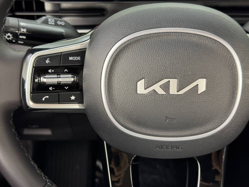 2025 Kia Carnival EX