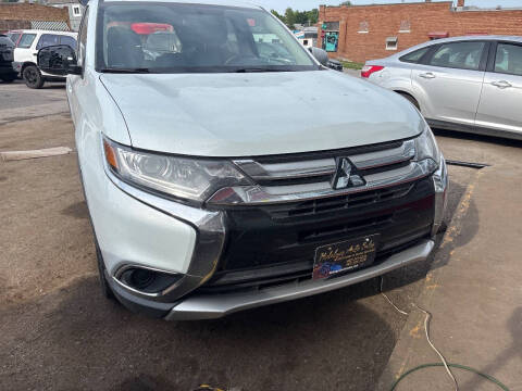 2016 Mitsubishi Outlander ES