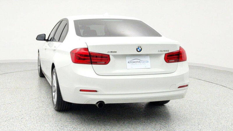 2017 BMW 3 Series 320i xDrive
