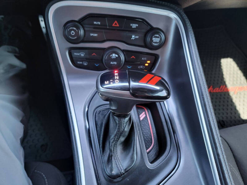 2020 Dodge Challenger SXT