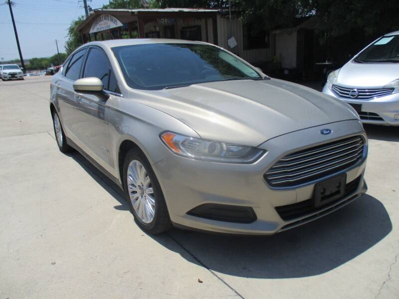 2016 Ford Fusion Hybrid for sale at AFFORDABLE AUTO SALES in San Antonio TX
