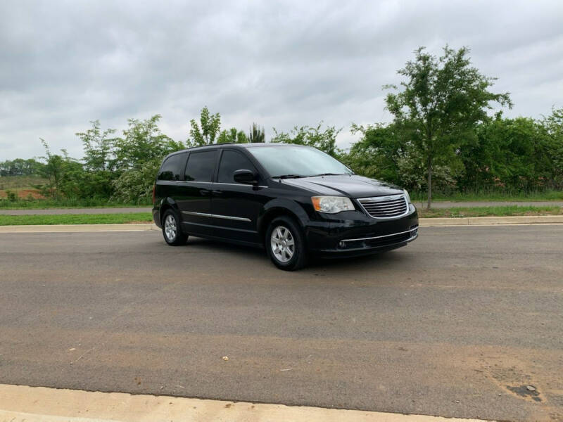 2012 Chrysler Town and Country for sale at Tennessee Valley Wholesale Autos LLC in Huntsville AL