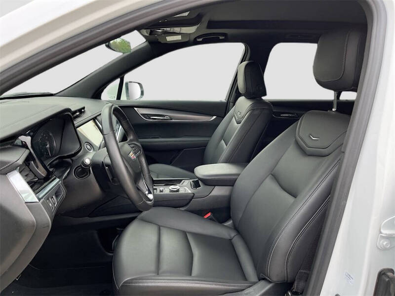 2024 Cadillac XT6 Luxury