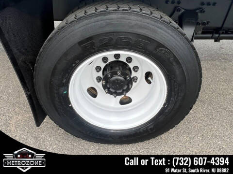 2016 Freightliner M2 106