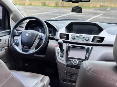 2015 Honda Odyssey Touring