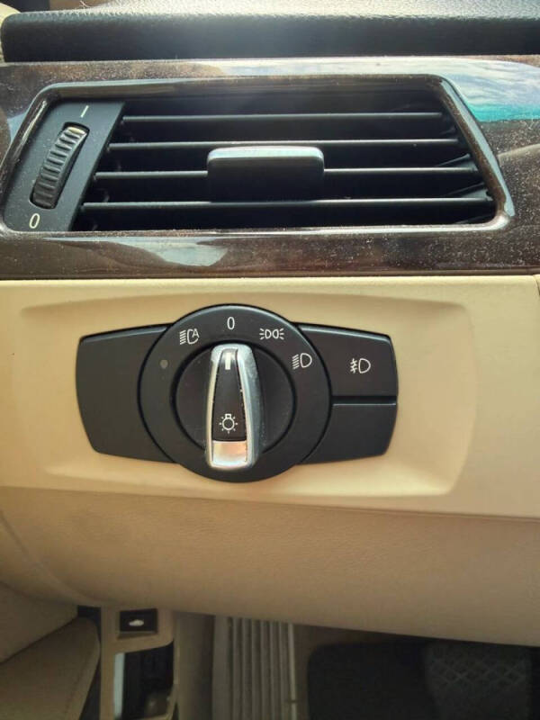 2011 BMW 3 Series 335i