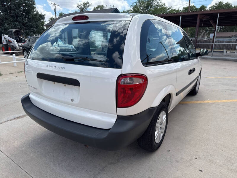 2005 Dodge Caravan SE