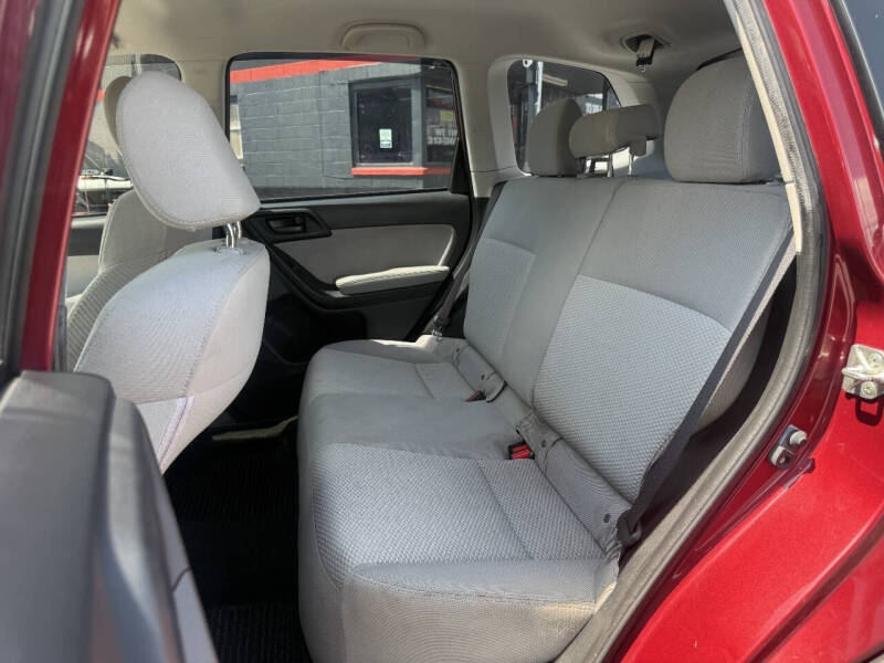 2016 Subaru Forester 2.5i
