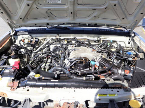 2000 Nissan Frontier SE