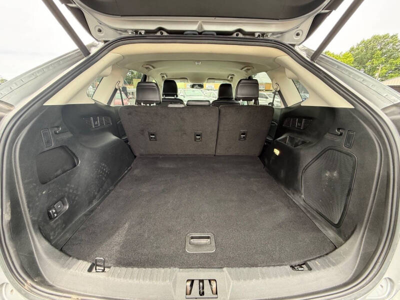 2023 Ford Edge Titanium
