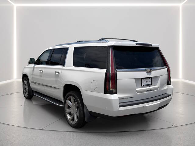 2017 Cadillac Escalade ESV Luxury