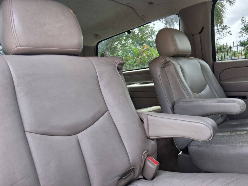 2004 GMC Yukon XL 1500 SLT