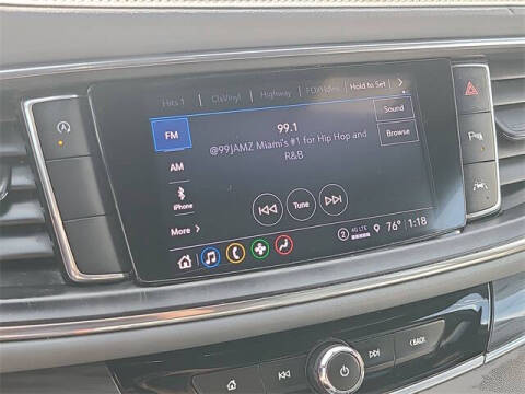 2022 Buick Enclave Essence